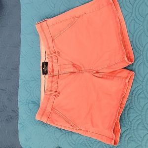 American Eagle Outfitter shorts midi